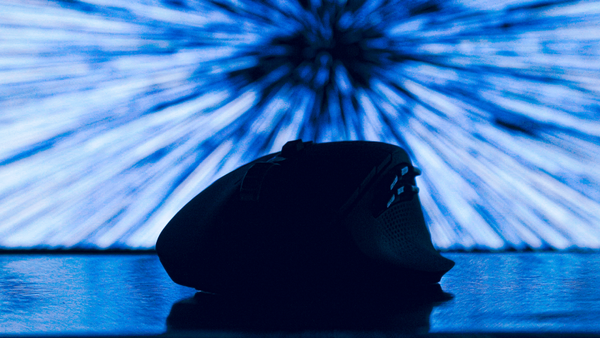 Logitech G604 Lightspeed Wireless Gaming Mouse Review